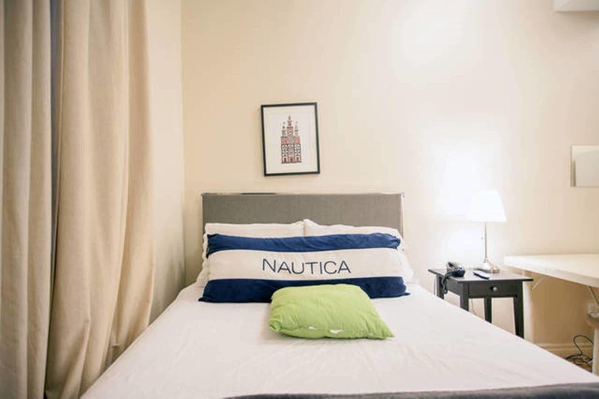 Saint Lawrence Residences&Suites Toronto Extérieur photo